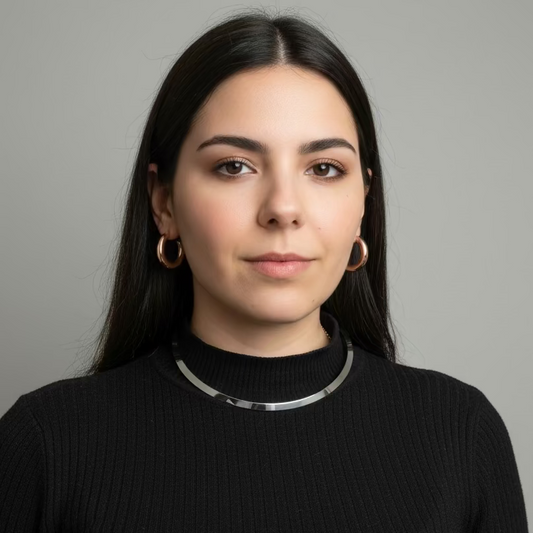 GLOW RIGID COLLAR – Girocollo Rigido Minimal in Acciaio (Tondo o V-Shape) – Eldra Milano