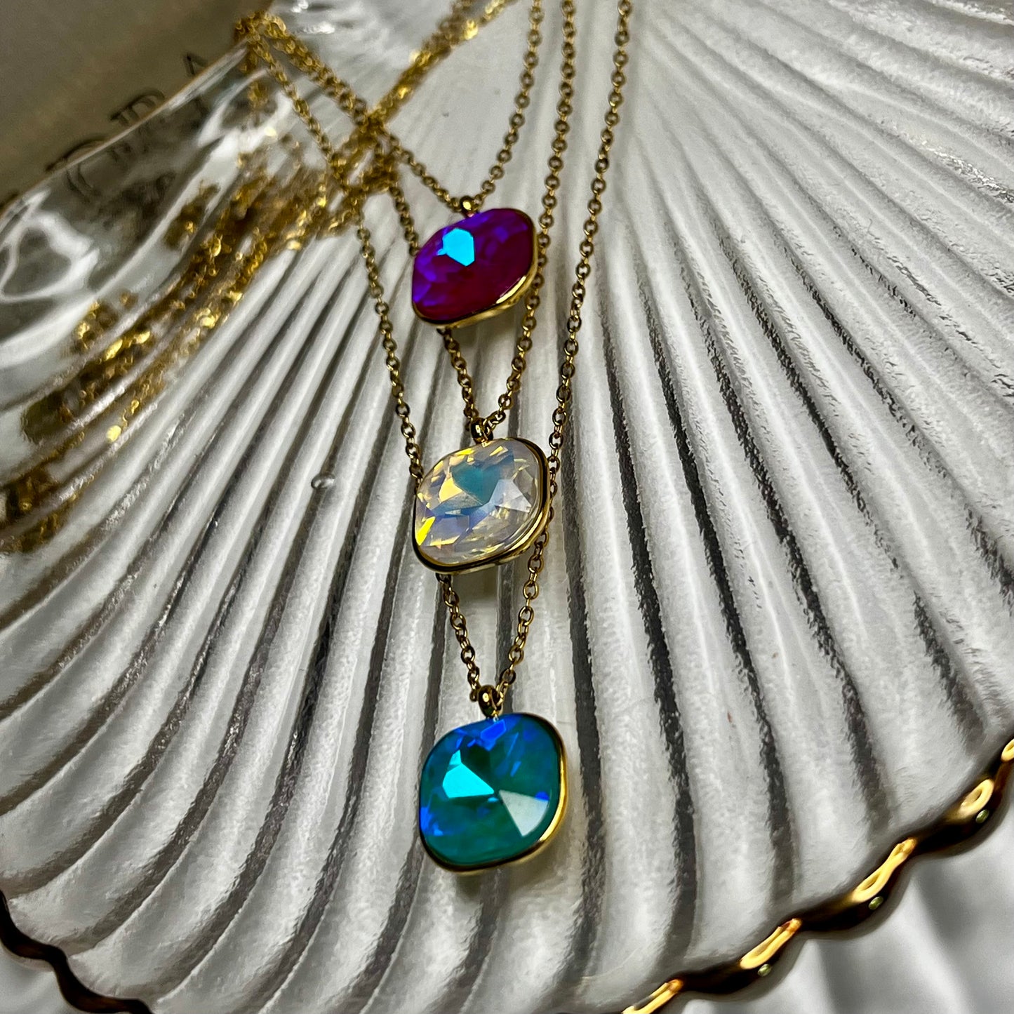 Collana SHINE – Luce Mediterranea con Gemma Quadrata | Eldra Milano