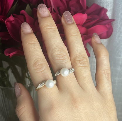 Anello PEARL EMBRACE –  Avvolgente Regolabile con Zirconi | Eldra Milano