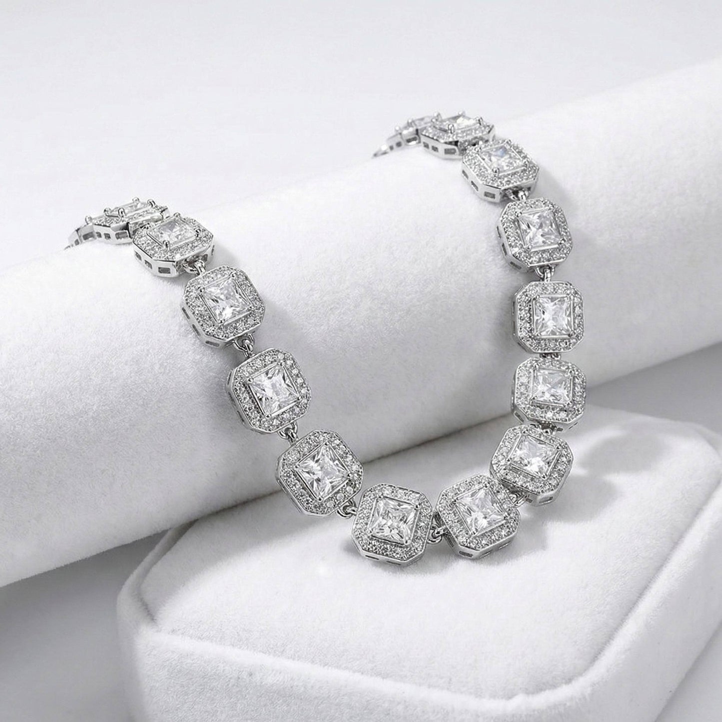 Bracciale "Luce Imperiale" – Quadrato con Zirconi