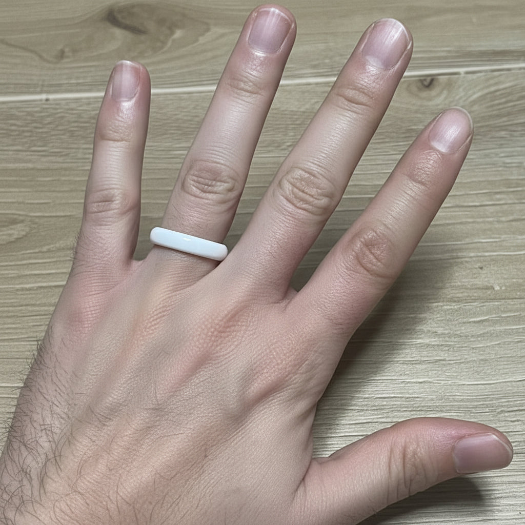 Anello di ceramica bianco