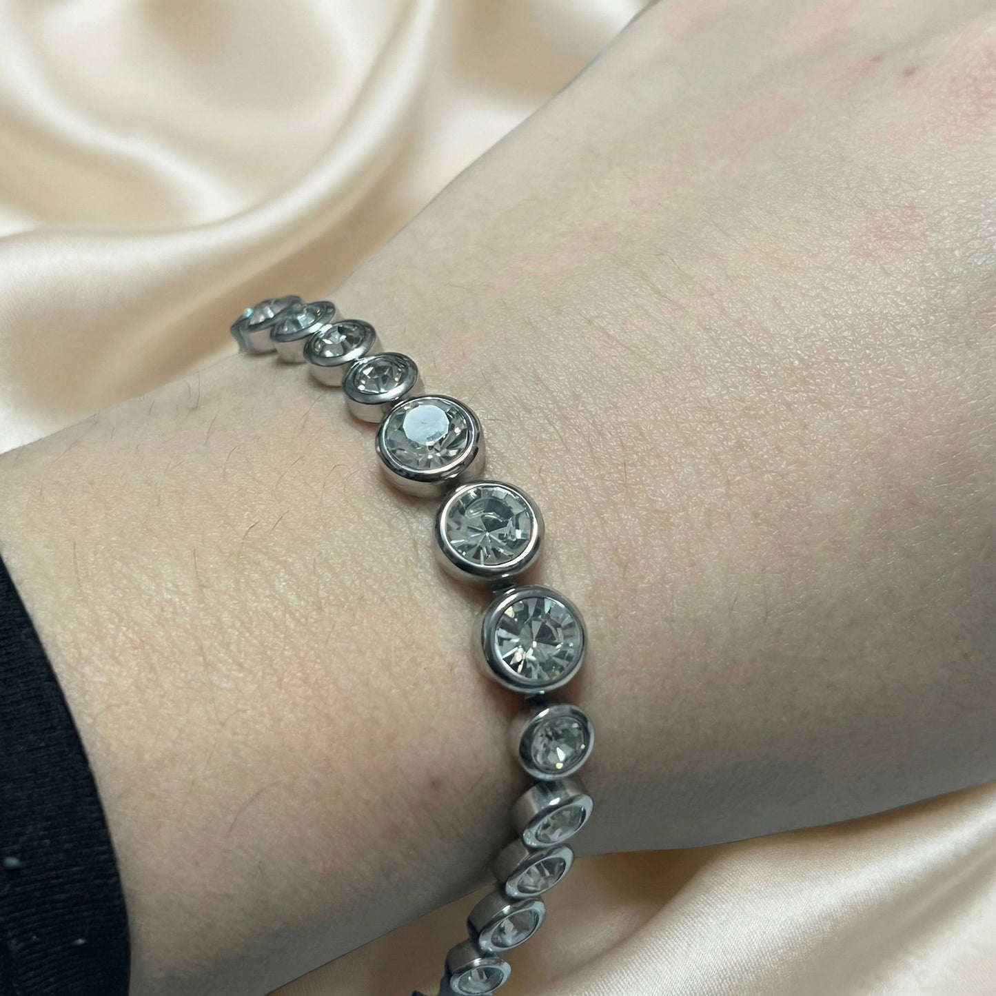 Bracciale "Infinity Glow" – Tennis Graduato