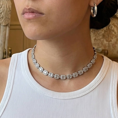 Collana "Luce Imperiale" – Quadrato con Zirconi