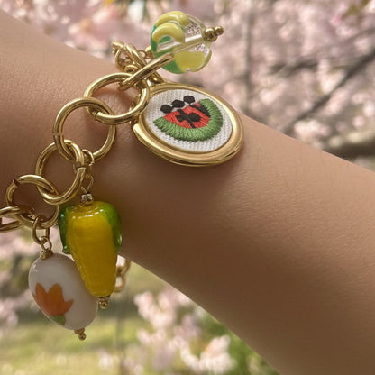 FLOWER CHIC – Bracciale Chunky Gold con Charms Frutta e Fiori – Eldra Milano