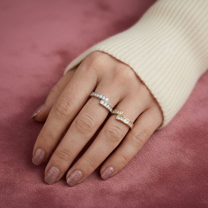 Anello GLAM SHINE – Fascia Regolabile con Zirconi Baguette | Eldra Milano
