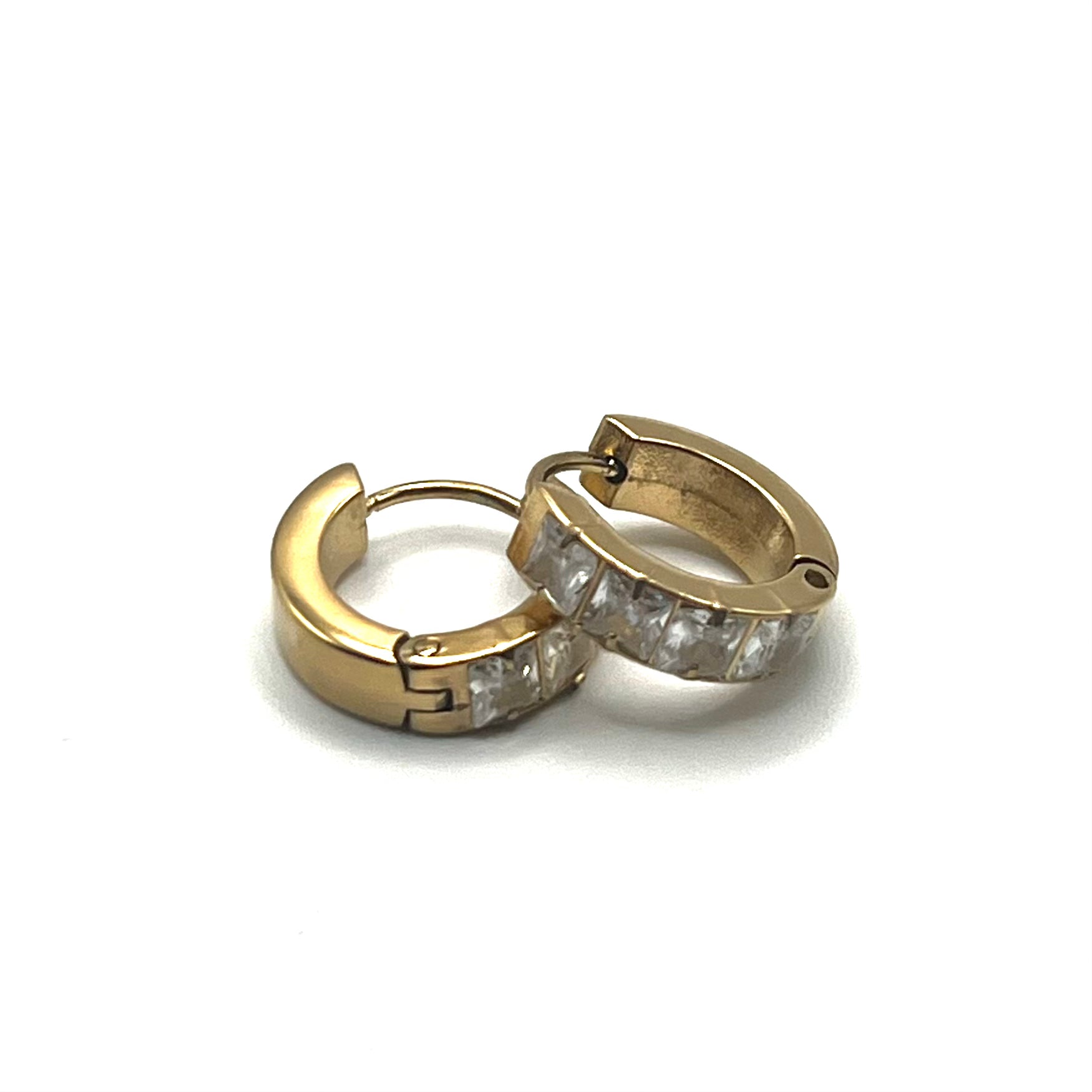 GLAM CIRCLE – Orecchini Unisex a Cerchio con Strass in Acciaio Inossidabile – Eldra Milano