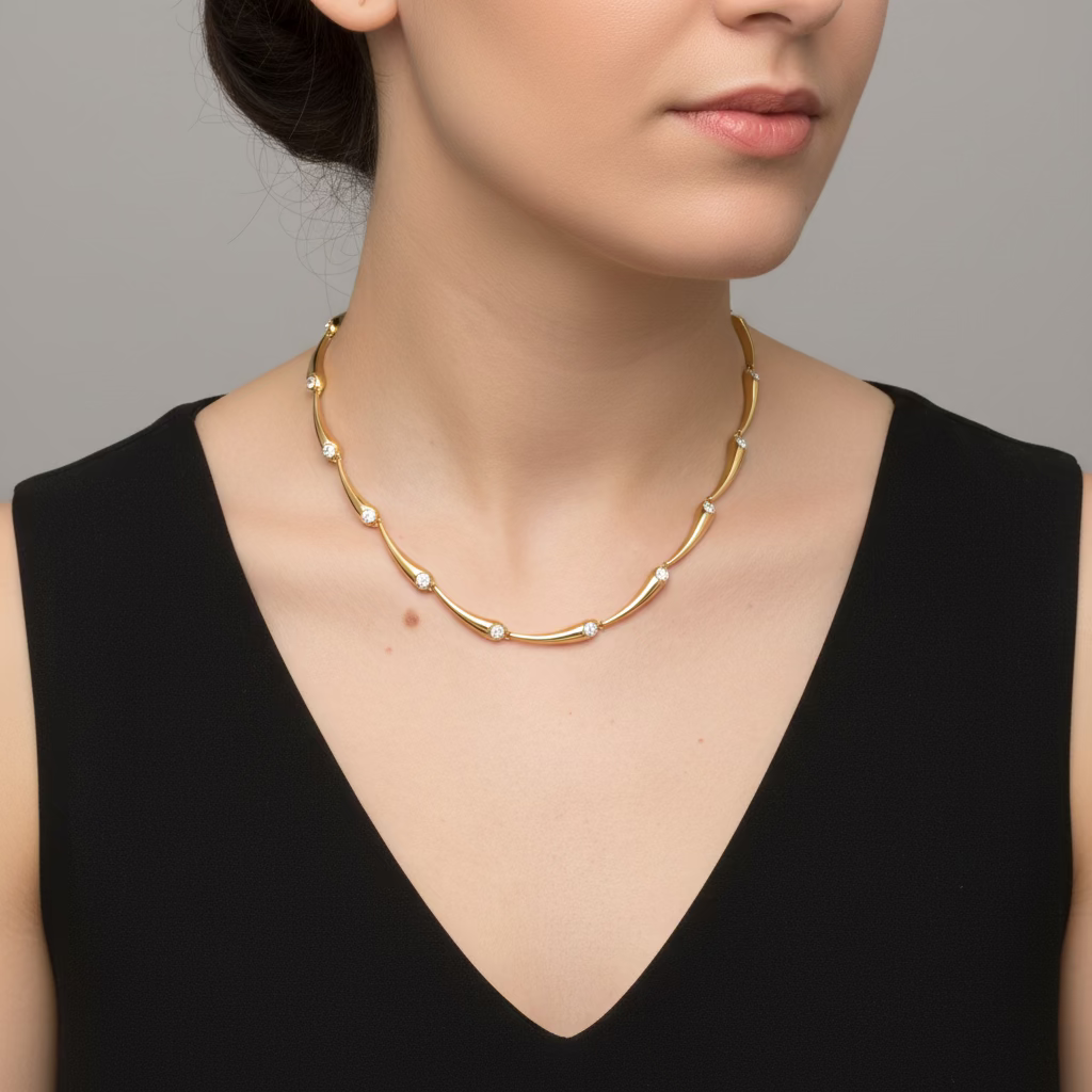 Collana essenzial curva