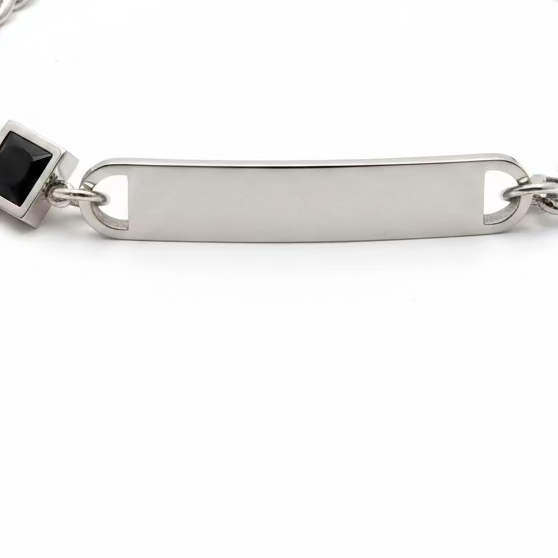 Bracciale con zirconi per incisione personalizzata