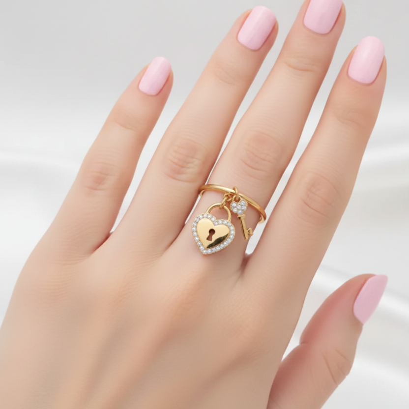 Anello Charm cuore e chiave regolabile