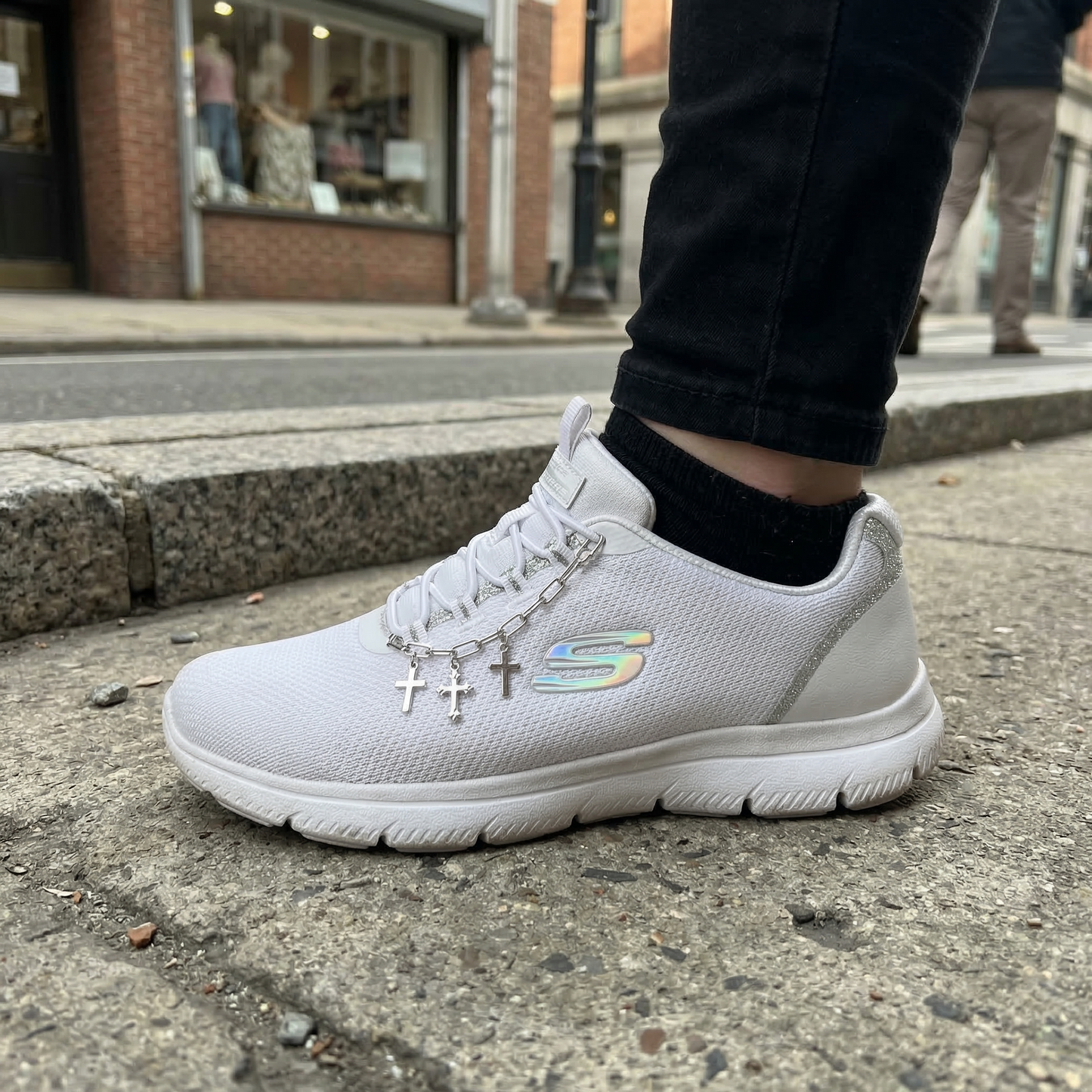 SNEAKY – Accessorio Gioiello per Scarpe in Acciaio – Eldra Milano