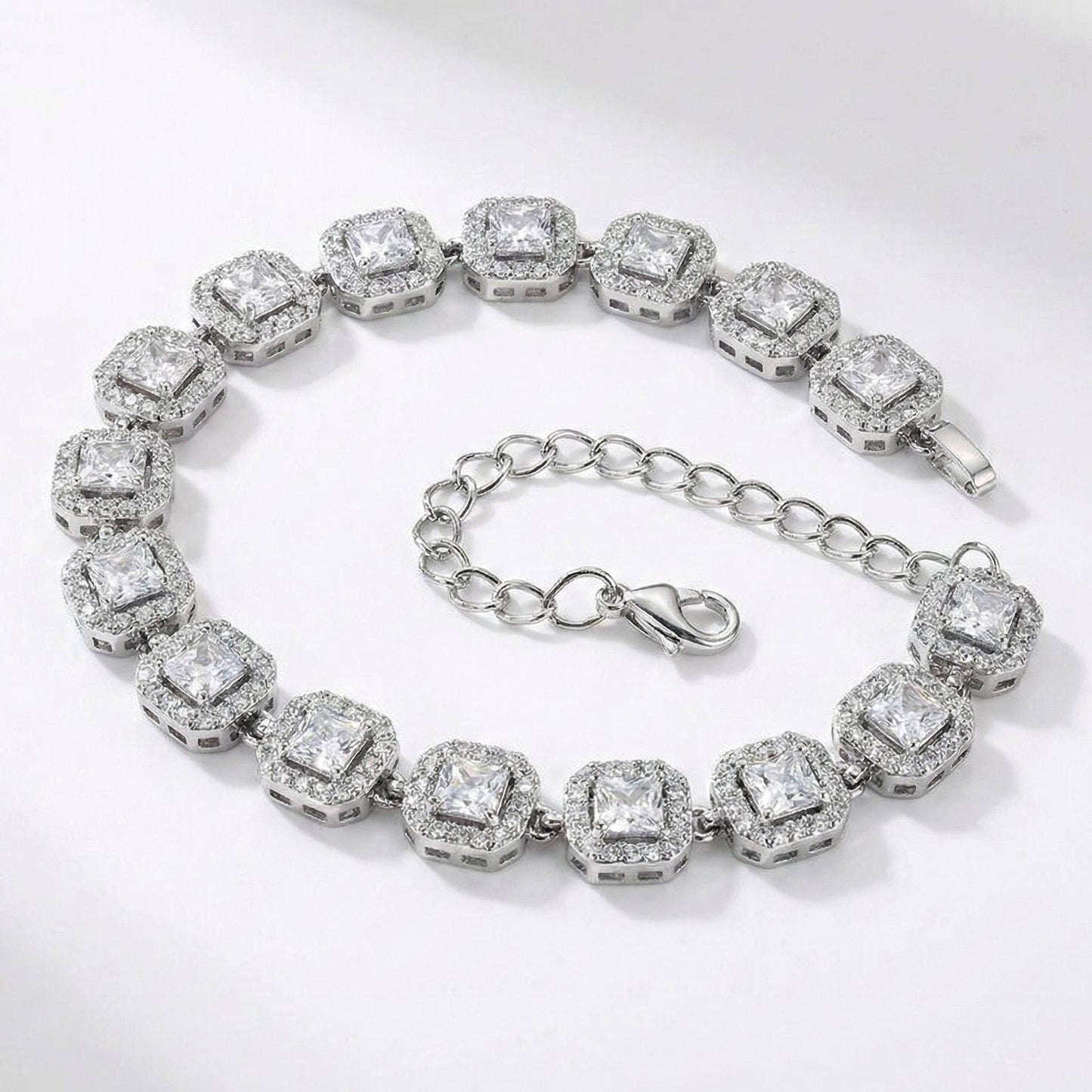 Bracciale "Luce Imperiale" – Quadrato con Zirconi