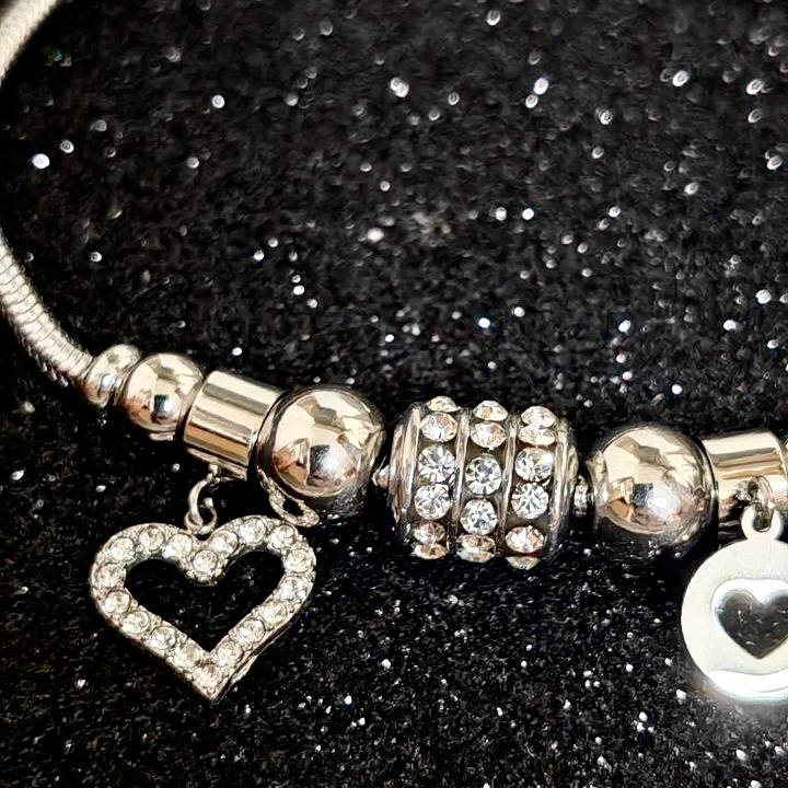 Bracciale "Hearts Harmony" – Charm Edition