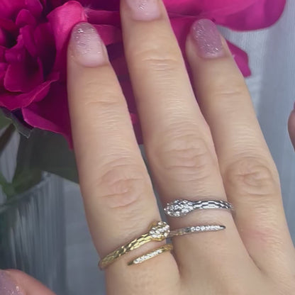 Anello VIPERA AUREA – Serpente Regolabile con Zirconi | Eldra Milano