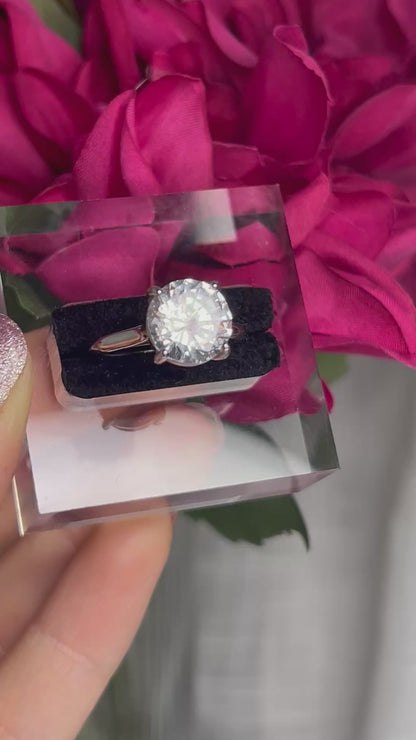 Anello VIVID GEM – Regolabile con Pietra Taglio Cuscino | Eldra Milano