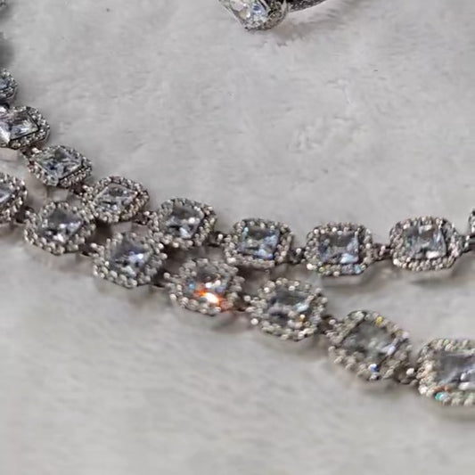 Bracciale "Luce Imperiale" – Quadrato con Zirconi