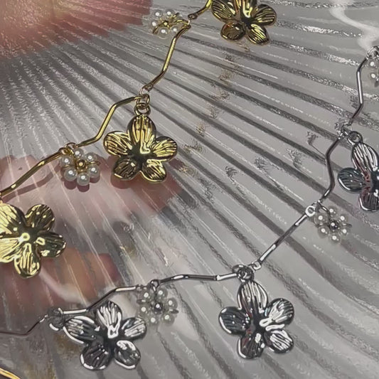 Collana DAISY DEW – Girocollo con Margherite e Perle | Eldra Milano