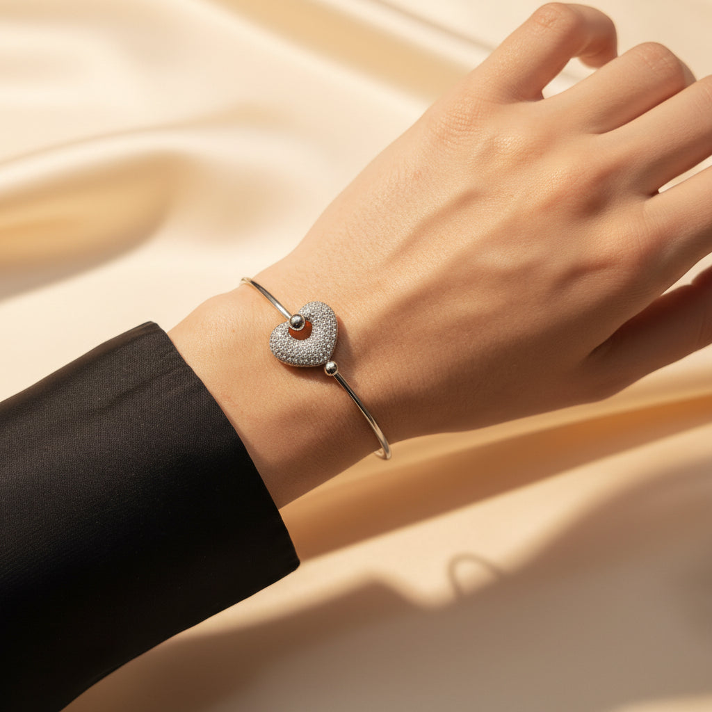 Bracciale rigido anima nel cuore con Zirconi